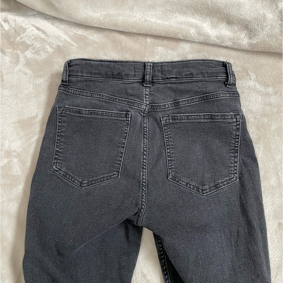 H&M Mid Rise Jeans - Picture 3 of 4